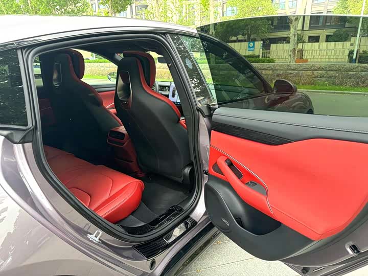 Фото 9 - Xiaomi SU7