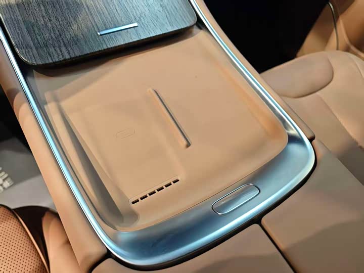 Фото 13 - Leapmotor C11