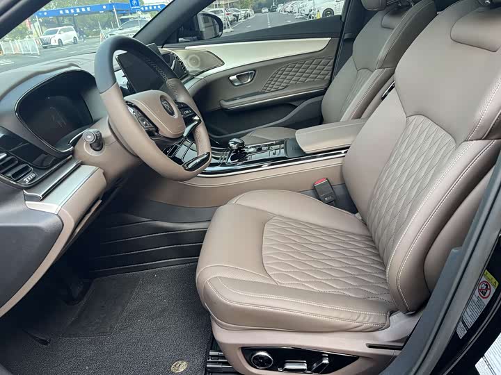 Фото 10 - BYD Han