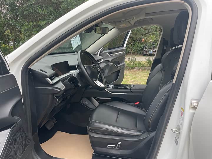 Фото 15 - Haval H6