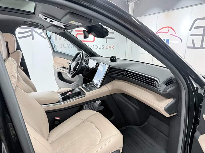 Фото 16 - Nio ES6