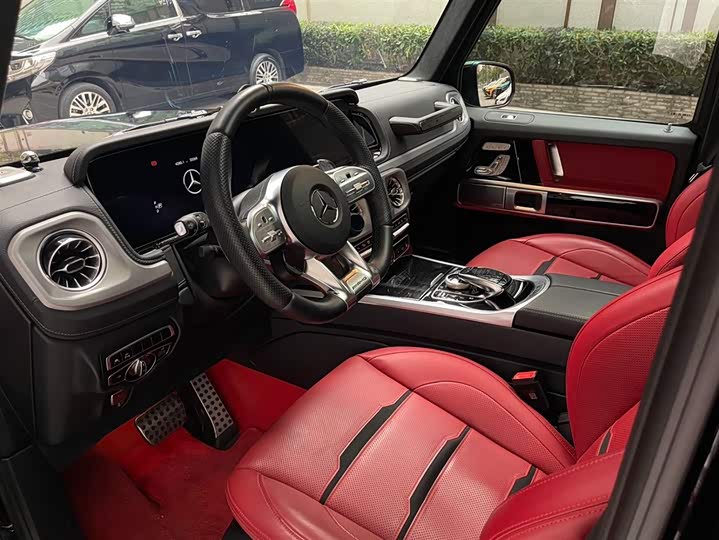 Фото 10 - Mercedes-Benz G-Class AMG