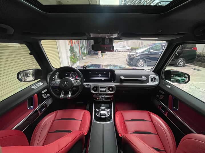 Фото 11 - Mercedes-Benz G-Class AMG