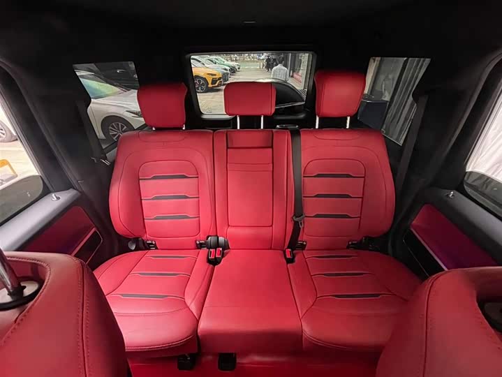 Фото 13 - Mercedes-Benz G-Class AMG