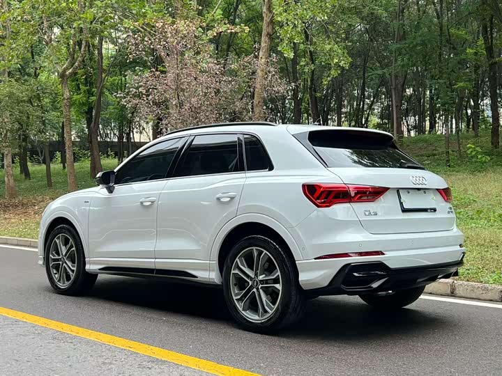 Фото 7 - Audi Q3