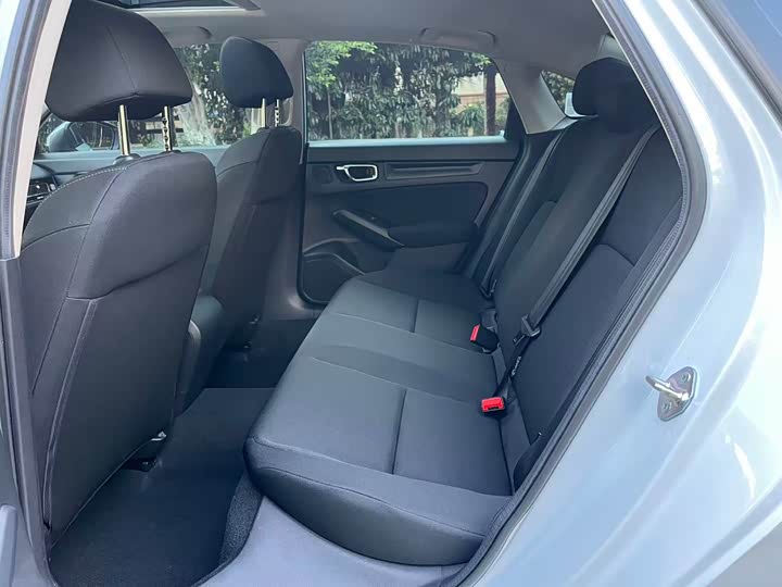 Фото 4 - Honda Civic