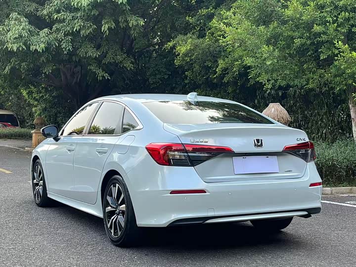 Фото 6 - Honda Civic