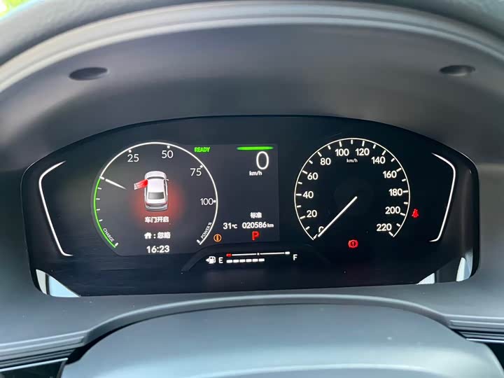 Фото 9 - Honda Civic