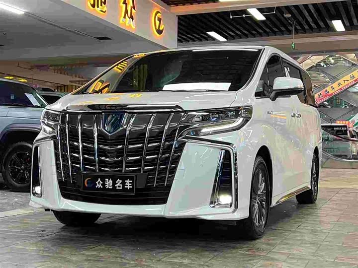 Фото 3 - Toyota Alphard