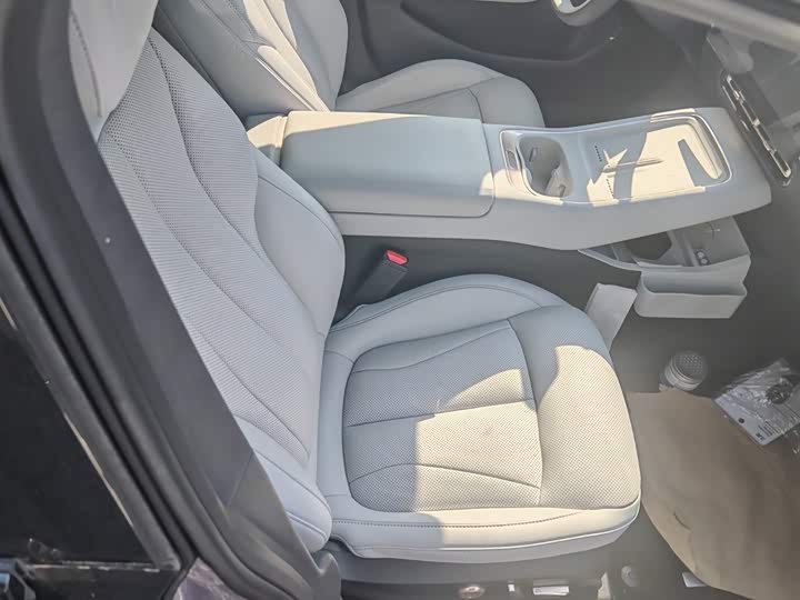 Фото 6 - XPeng F57