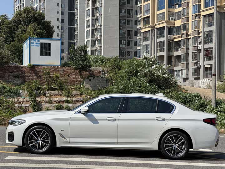 Фото 4 - BMW 5 Series