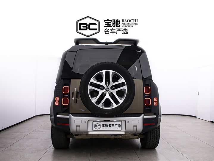 Фото 4 - Land Rover Defender