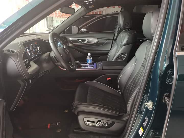 Фото 15 - GAC Trumpchi GS8