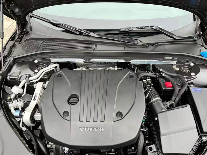 Фото 11 - Volvo S90