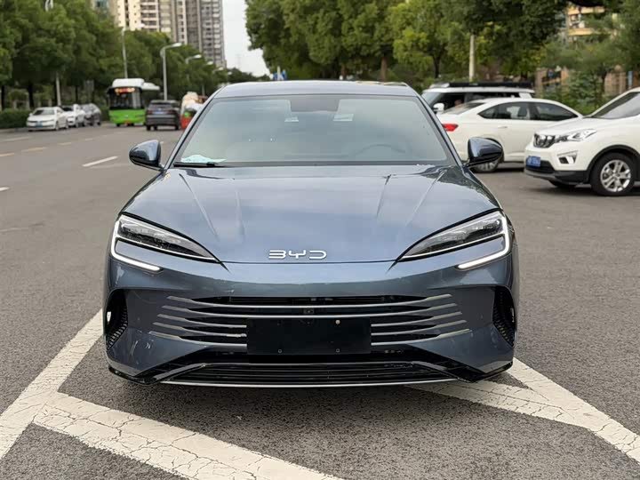 Фото 2 - BYD Seal