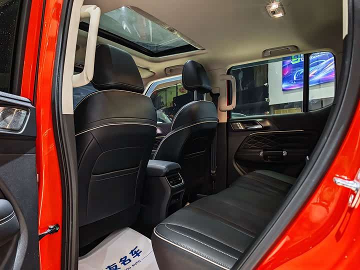 Фото 8 - Tank 300