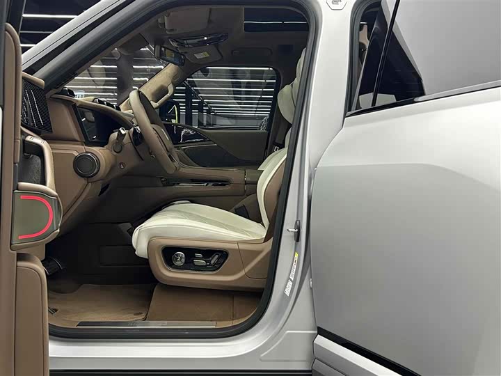 Фото 6 - BYD Yangwang U8