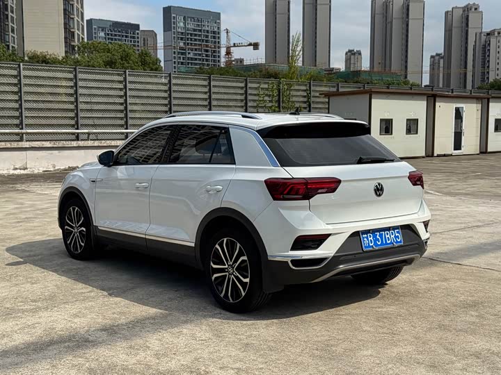 Фото 7 - Volkswagen T-Roc