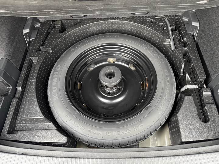 Фото 20 - Volkswagen Tayron