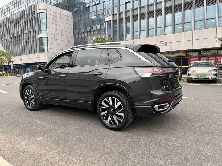 Фото 8 - Volkswagen Tayron