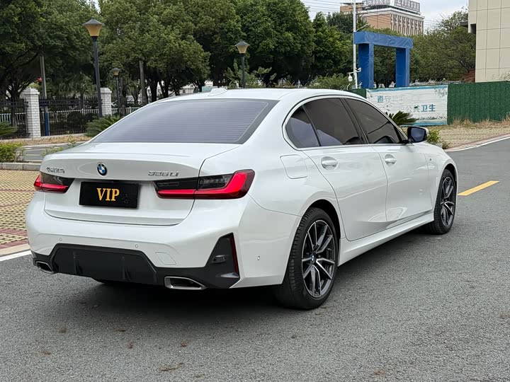 Фото 9 - BMW 3 Series