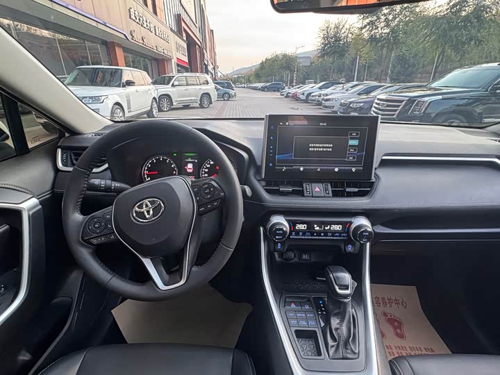 Фото 13 - Toyota Wildlander