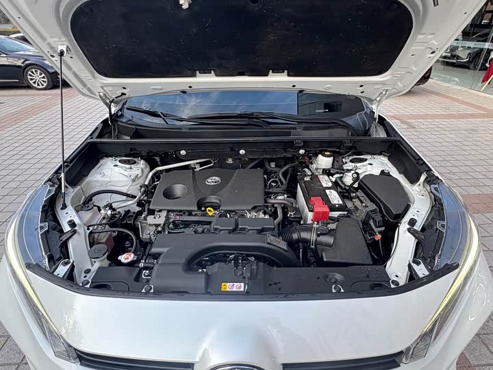 Фото 18 - Toyota Wildlander