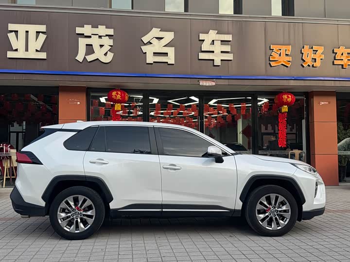 Фото 5 - Toyota Wildlander