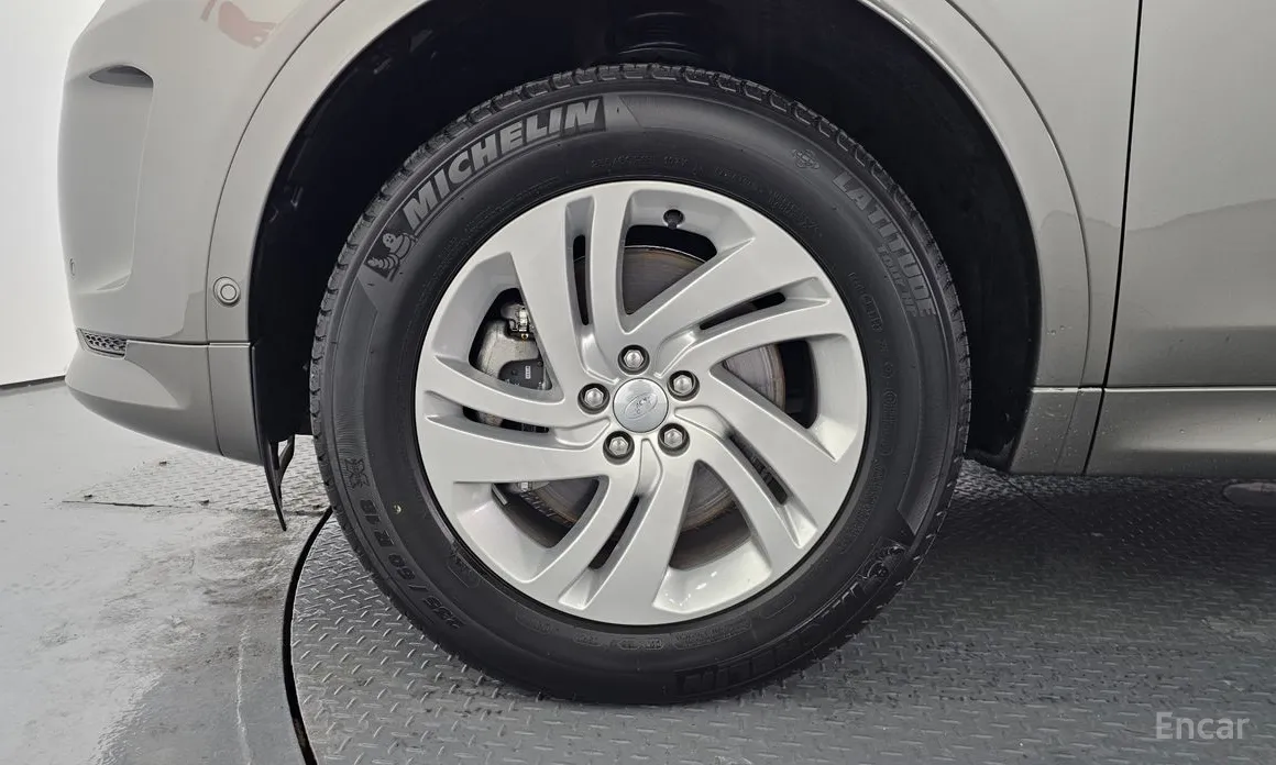 Фото 9 - Land Rover Discovery Sport