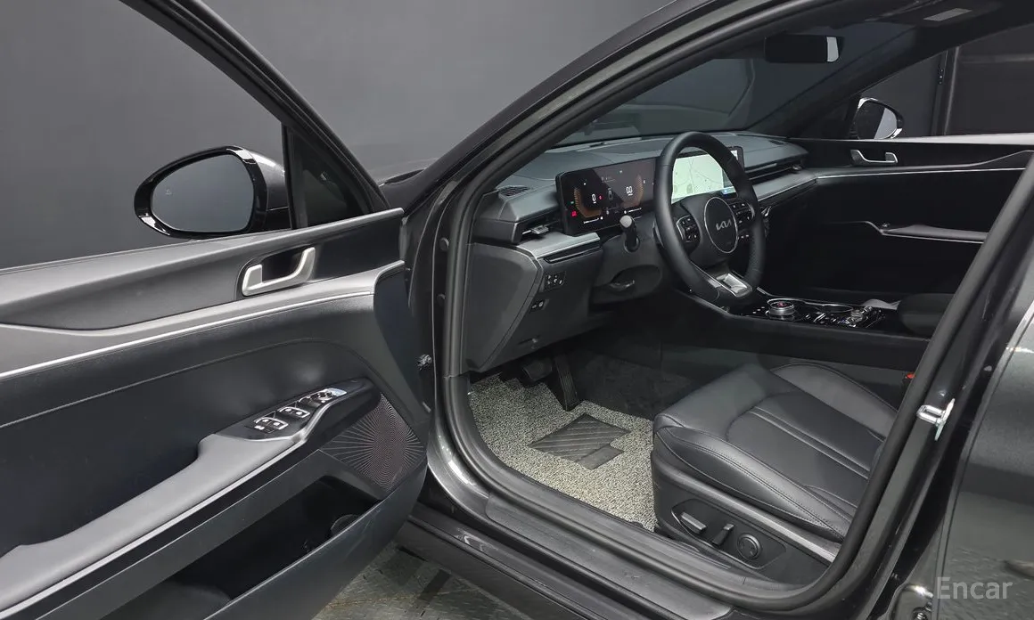 Фото 10 - Kia K5