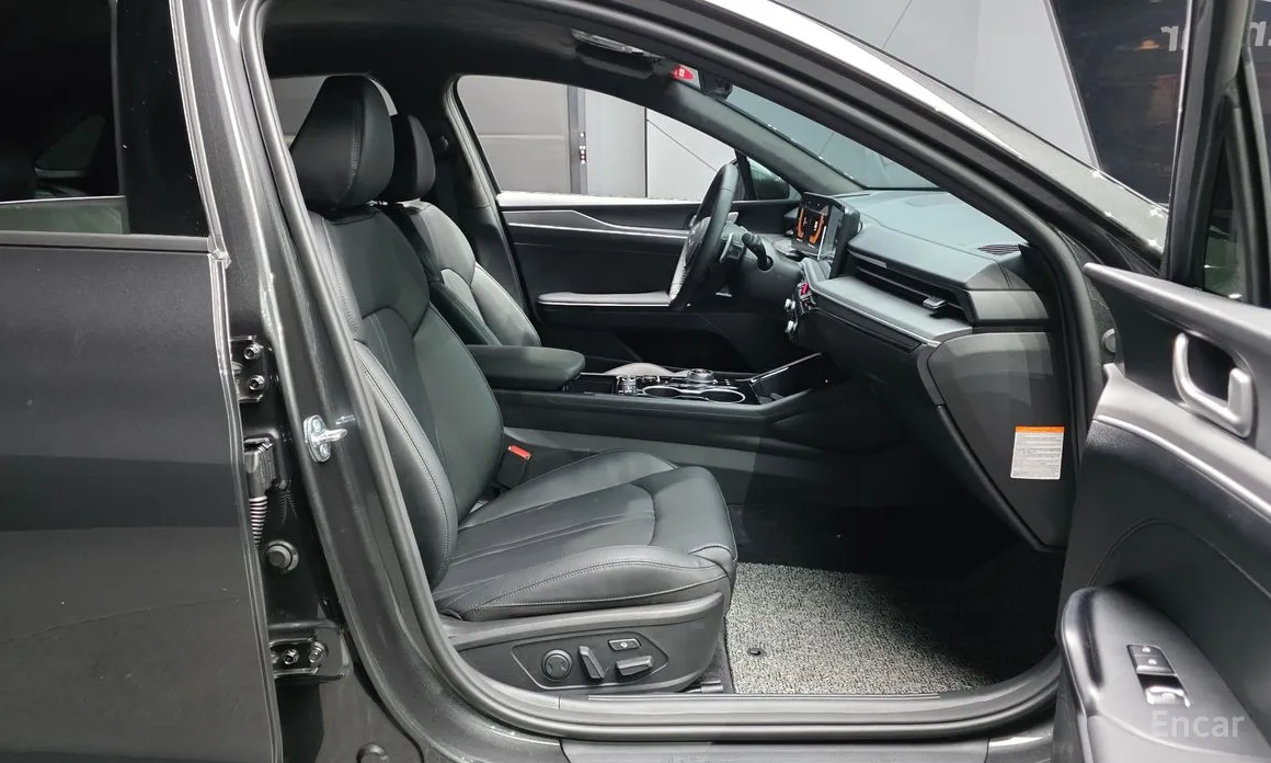 Фото 11 - Kia K5