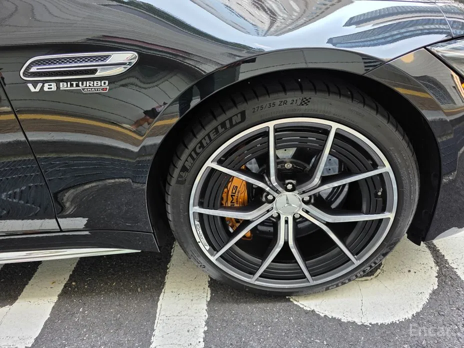 Фото 5 - Mercedes-Benz AMG GT