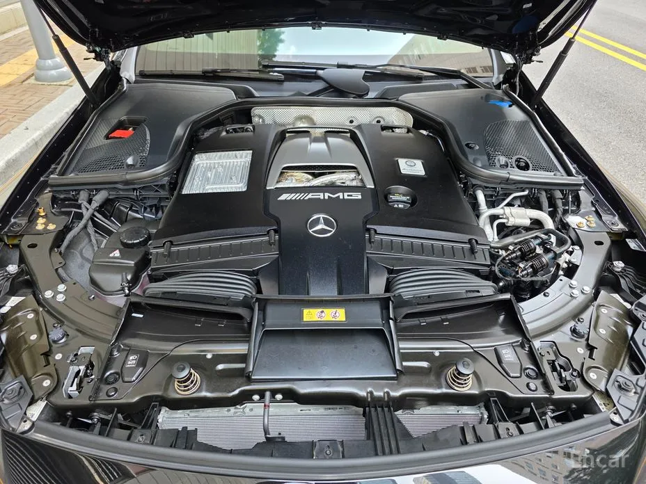 Фото 6 - Mercedes-Benz AMG GT