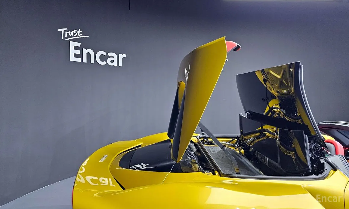 Фото 19 - Ferrari 296