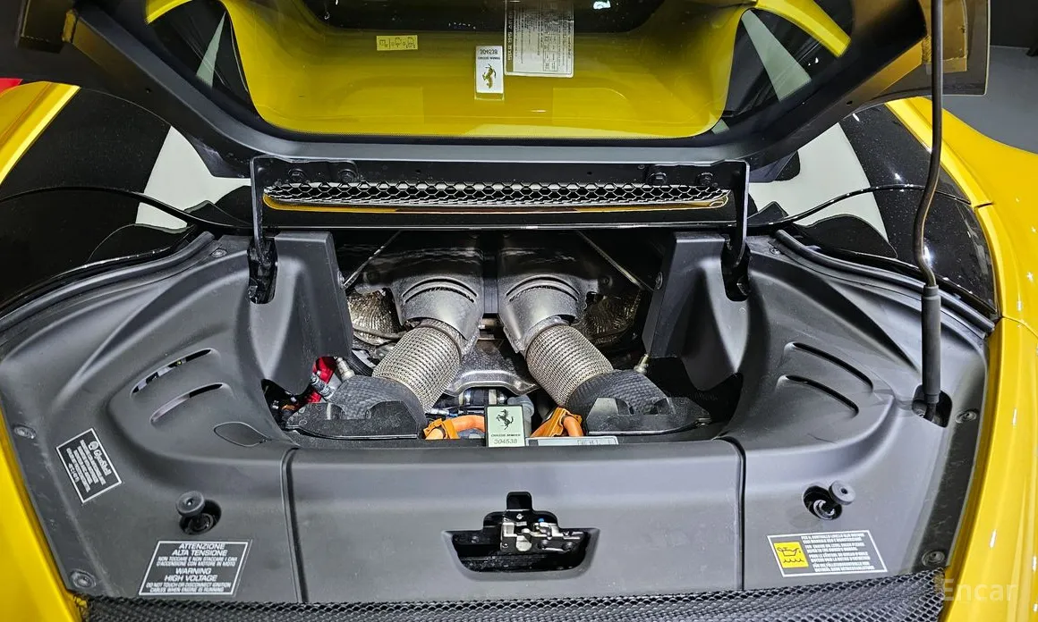 Фото 6 - Ferrari 296