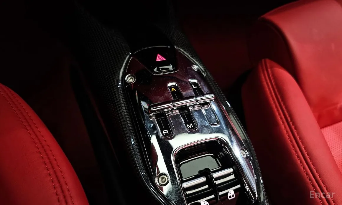 Фото 9 - Ferrari 296