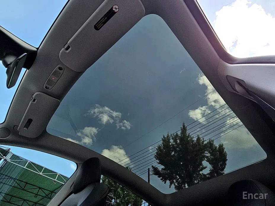 Фото 19 - Tesla Model Y