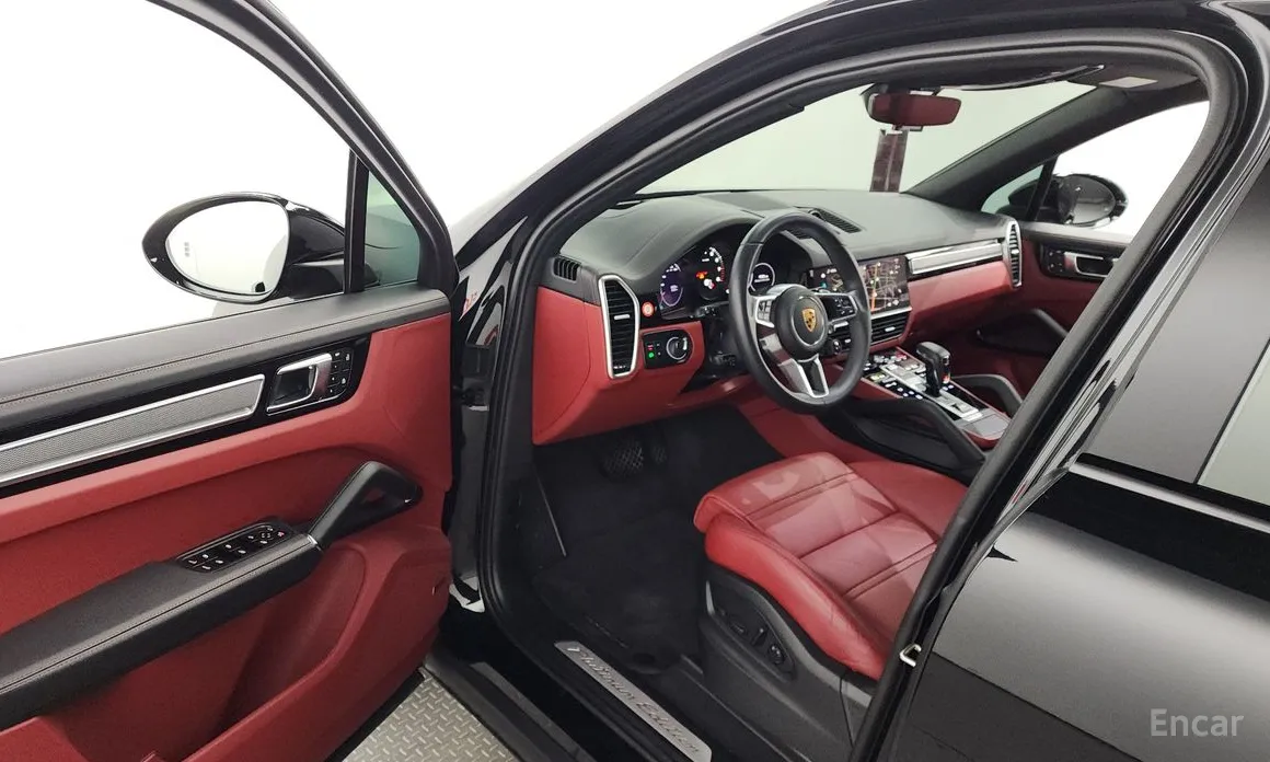 Фото 10 - Porsche Cayenne