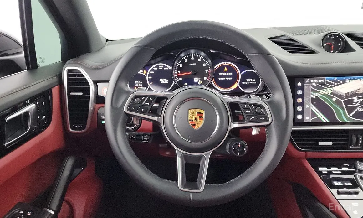 Фото 13 - Porsche Cayenne