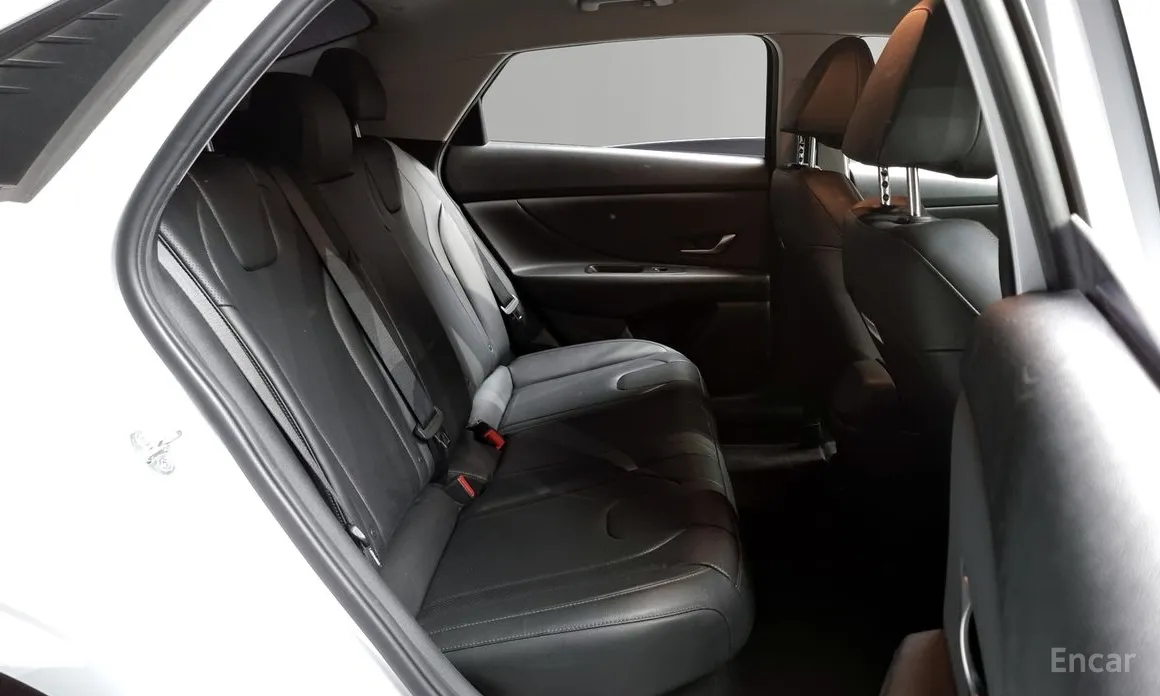 Фото 12 - Hyundai Avante