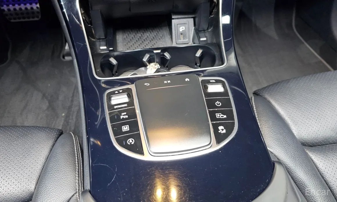 Фото 19 - Mercedes-Benz GLC-Class