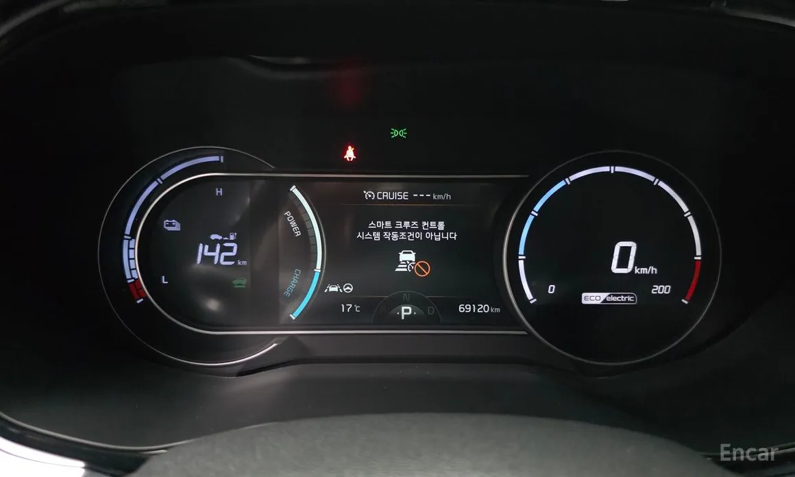 Фото 8 - Kia Niro