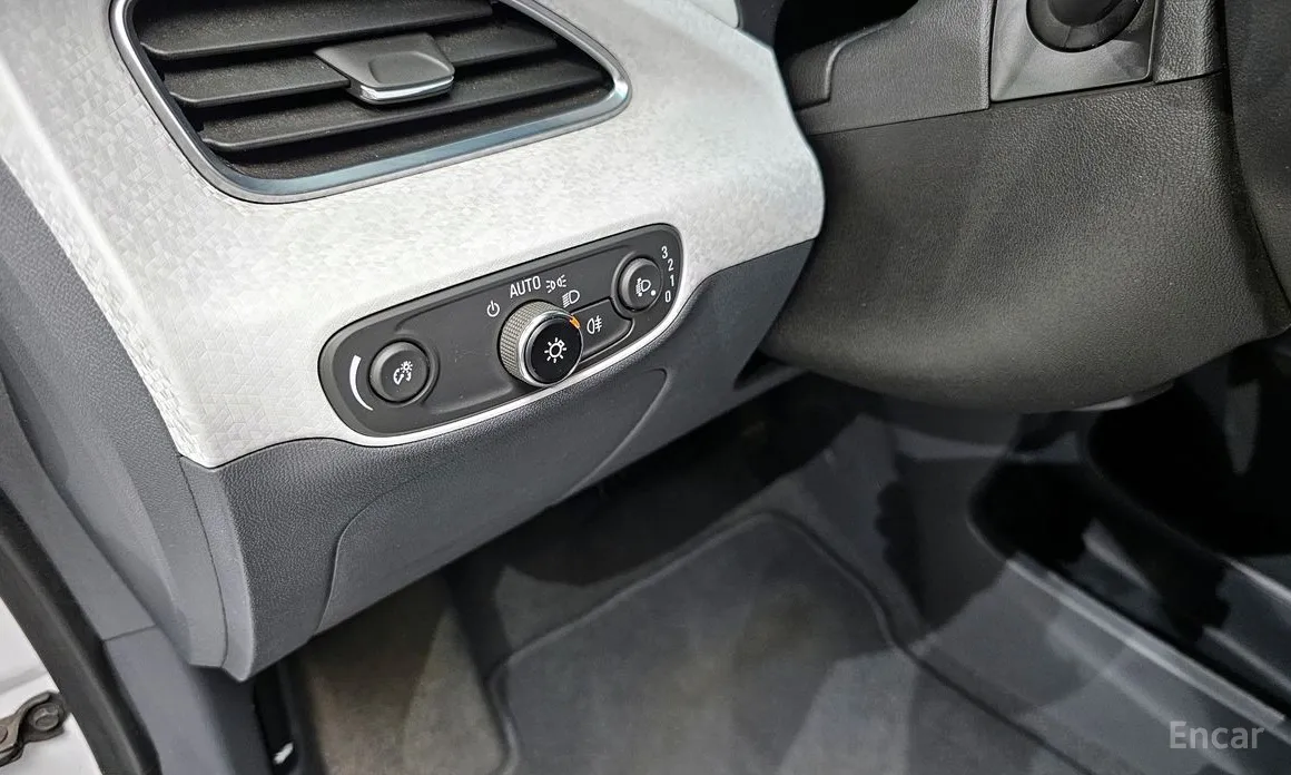 Фото 17 - Chevrolet Bolt EV