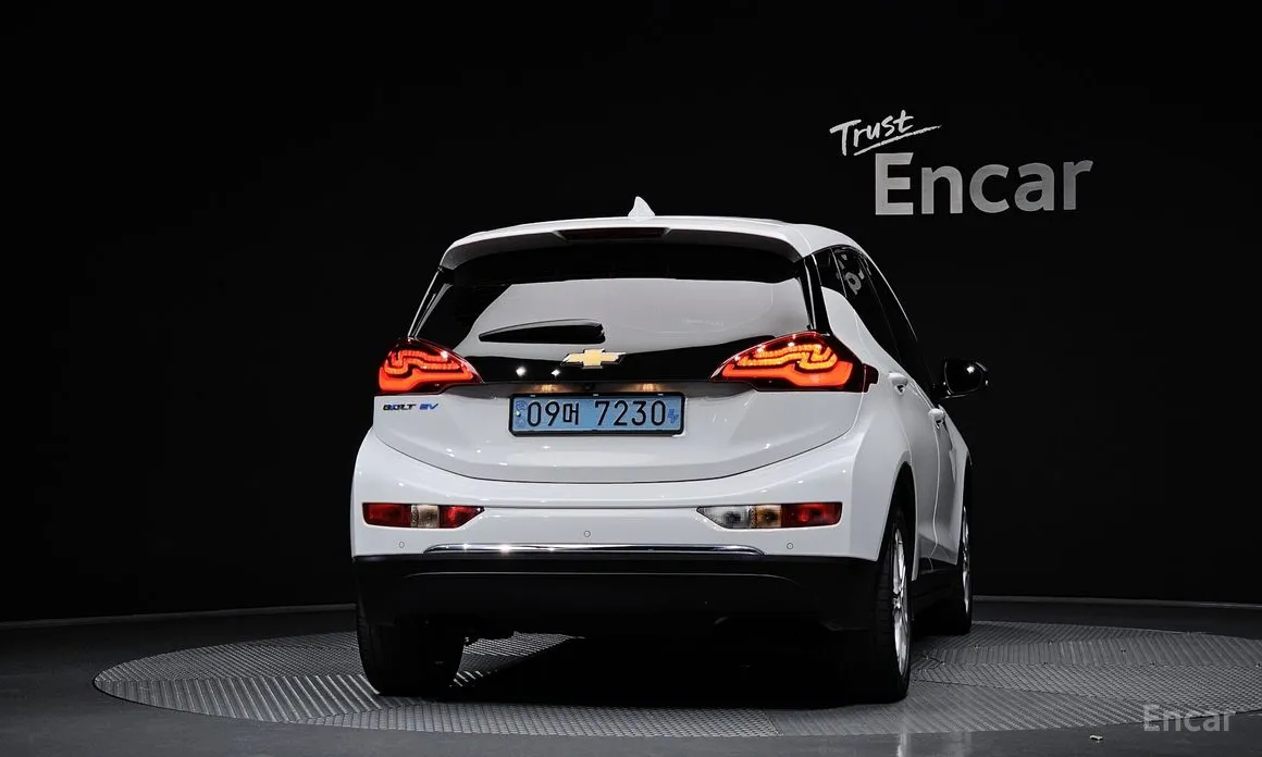 Фото 4 - Chevrolet Bolt EV