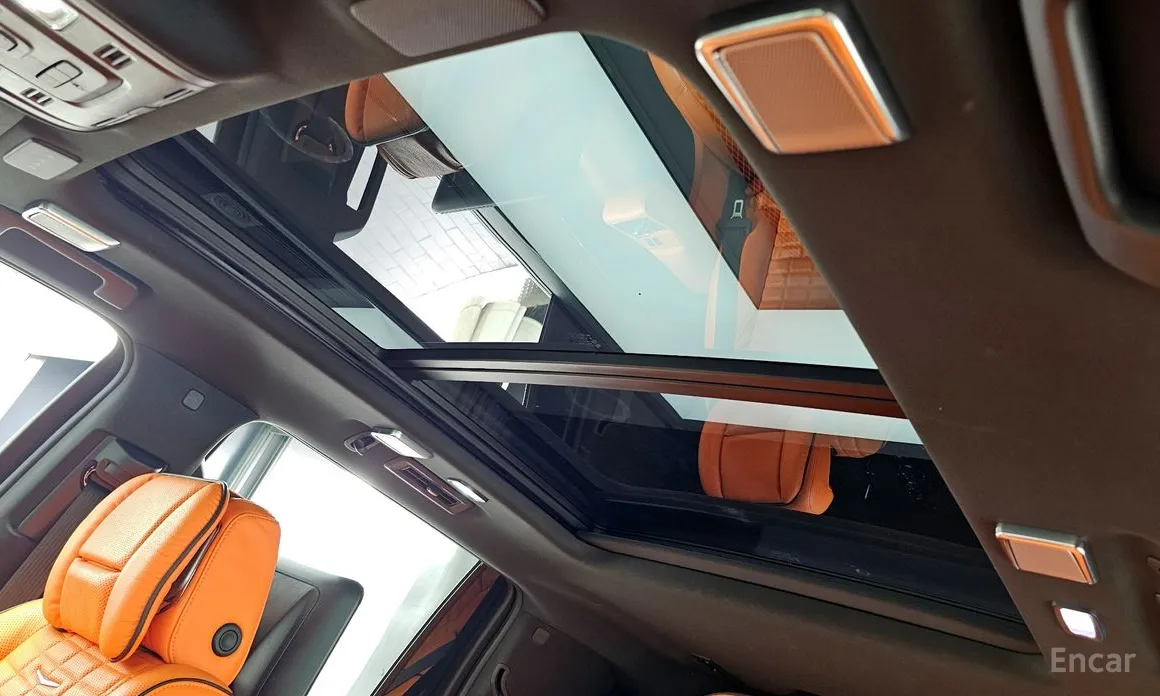 Фото 18 - Cadillac Escalade