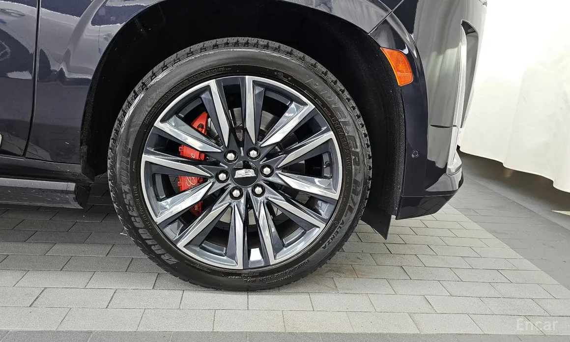 Фото 5 - Cadillac Escalade