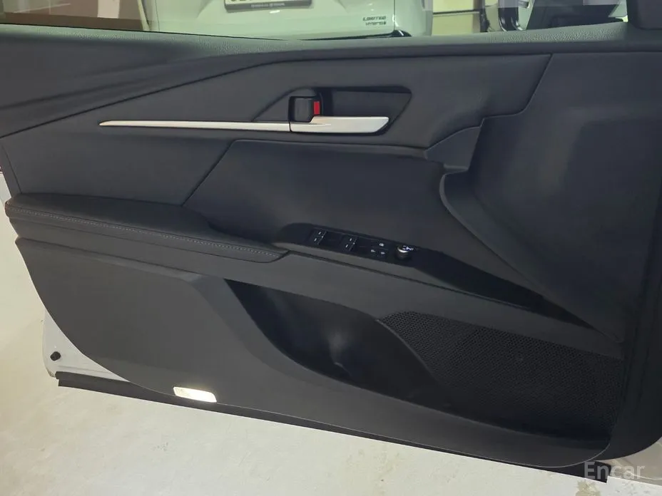 Фото 11 - Toyota Camry