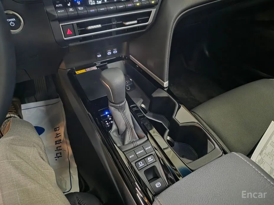 Фото 16 - Toyota Camry