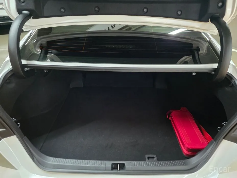 Фото 5 - Toyota Camry