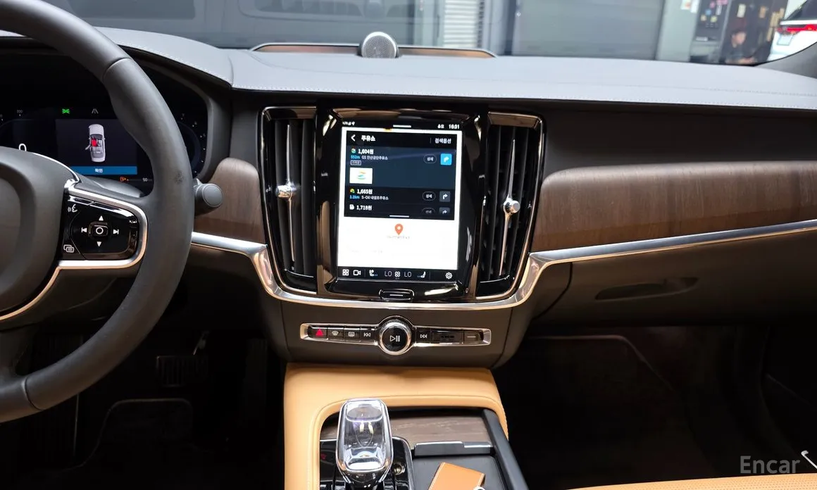 Фото 19 - Volvo S90